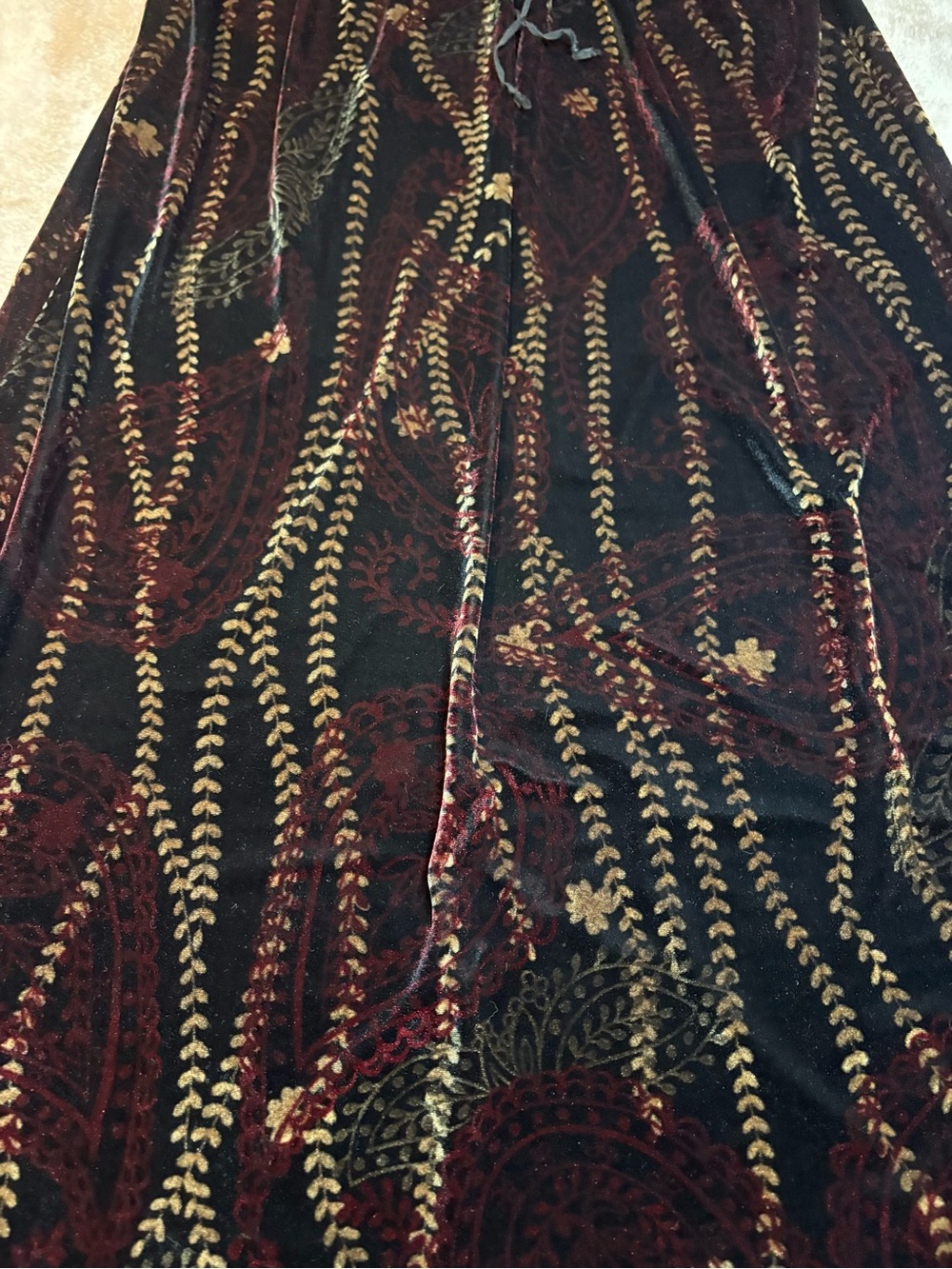 Jaclyn Smith Black Velvet Maxi Skirt with Burgundy & Gold Paisley - Picture 2 of 4
